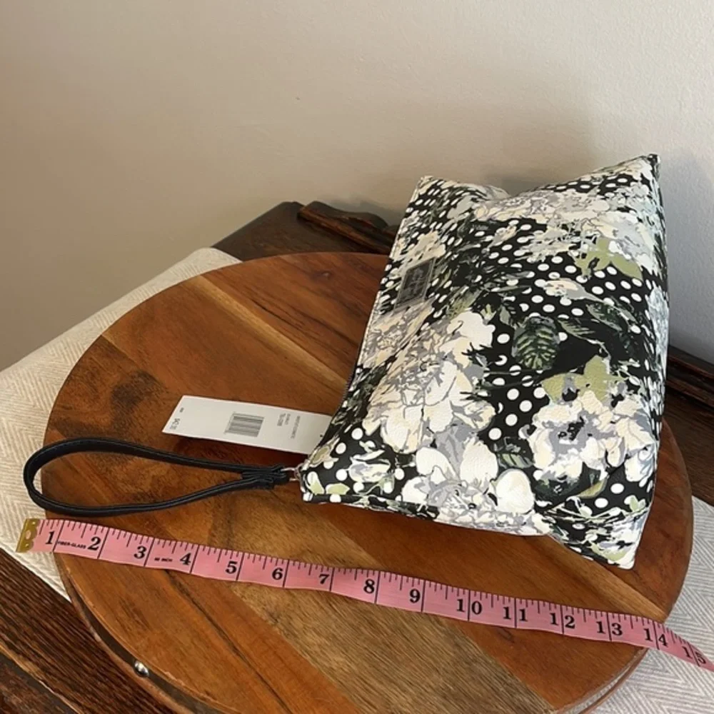 Betsy Johnson wristlet cosmetic bag NWT‎